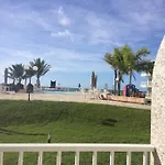 Flat Muro Alto Marupiara Suites